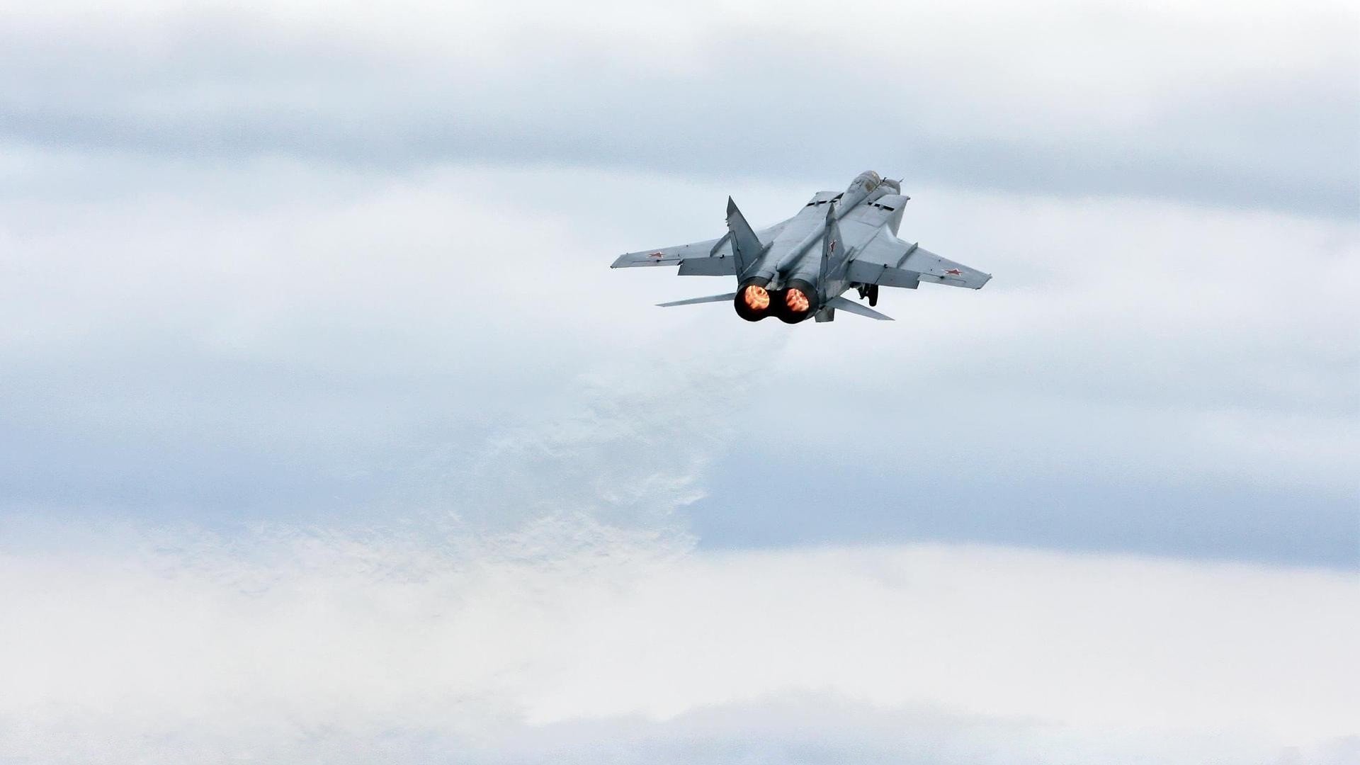 “马丁·高尔西如何通过个人努力改变阿根廷美洲狮队的防守格局”